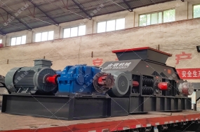 2PG1208大型對(duì)輥制砂機(jī)發(fā)貨圖片 鵝卵石制砂