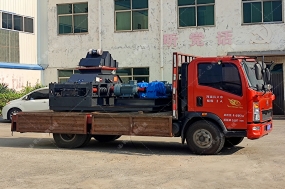 破碎好幫手中型直聯(lián)對輥破碎機(jī)發(fā)貨圖片