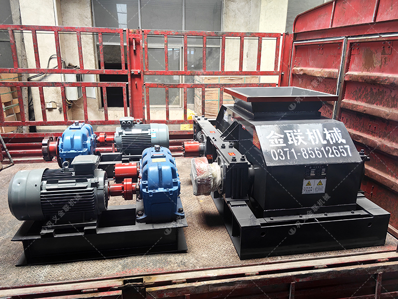 2PG800x600中型對輥制砂機發(fā)貨 石英砂制砂