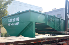 直線振動(dòng)篩發(fā)往廣東處理干粉沙漿